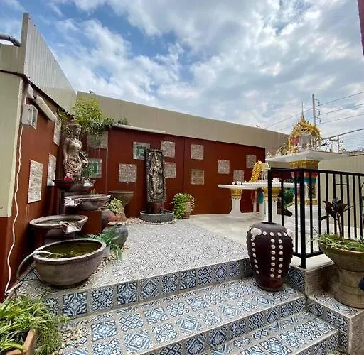 Ratanawong Place 807